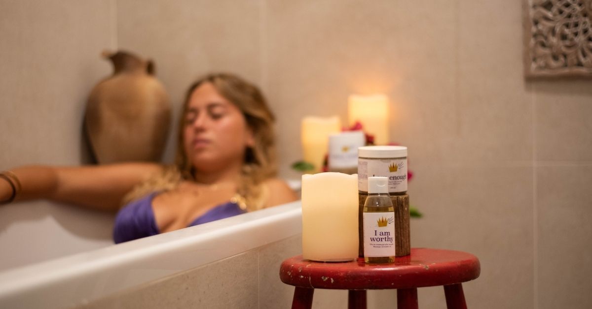 Sali da bagno alla lavanda I AM ENOUGH The Lavender Revolution Queen - rituale relax spa a casa
